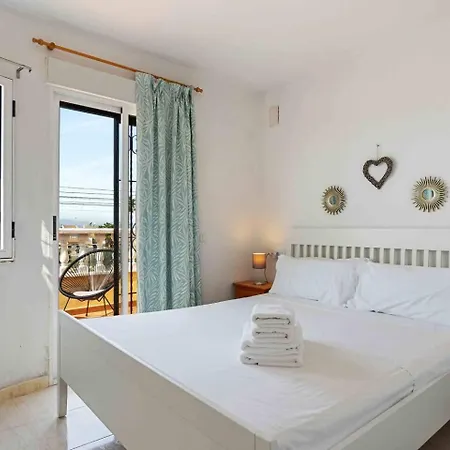 Chalet Encantadora Casa Vacacional En El Chaparral